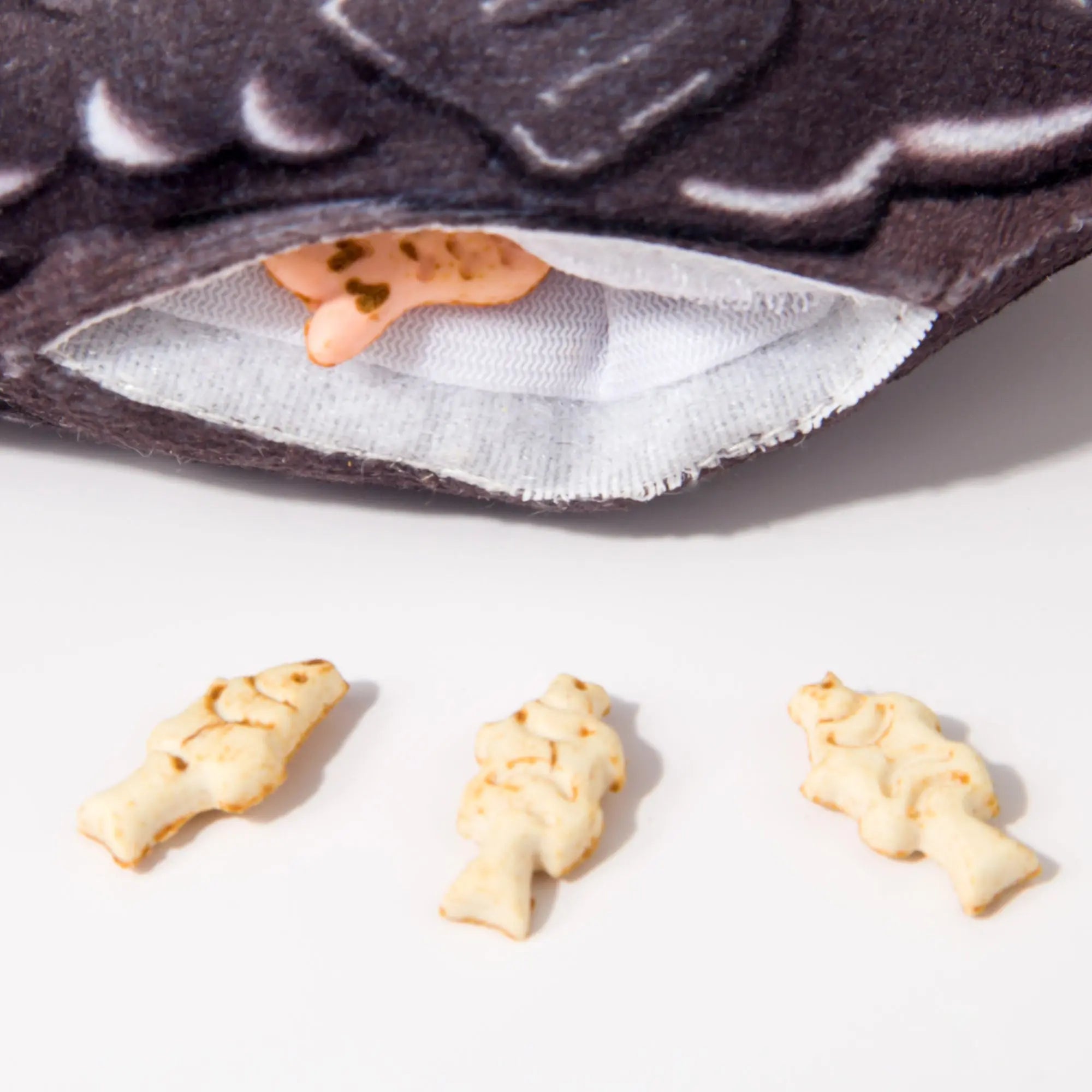 Kashima Soy Sauce Fish Shaped Pet Toy kashimashop