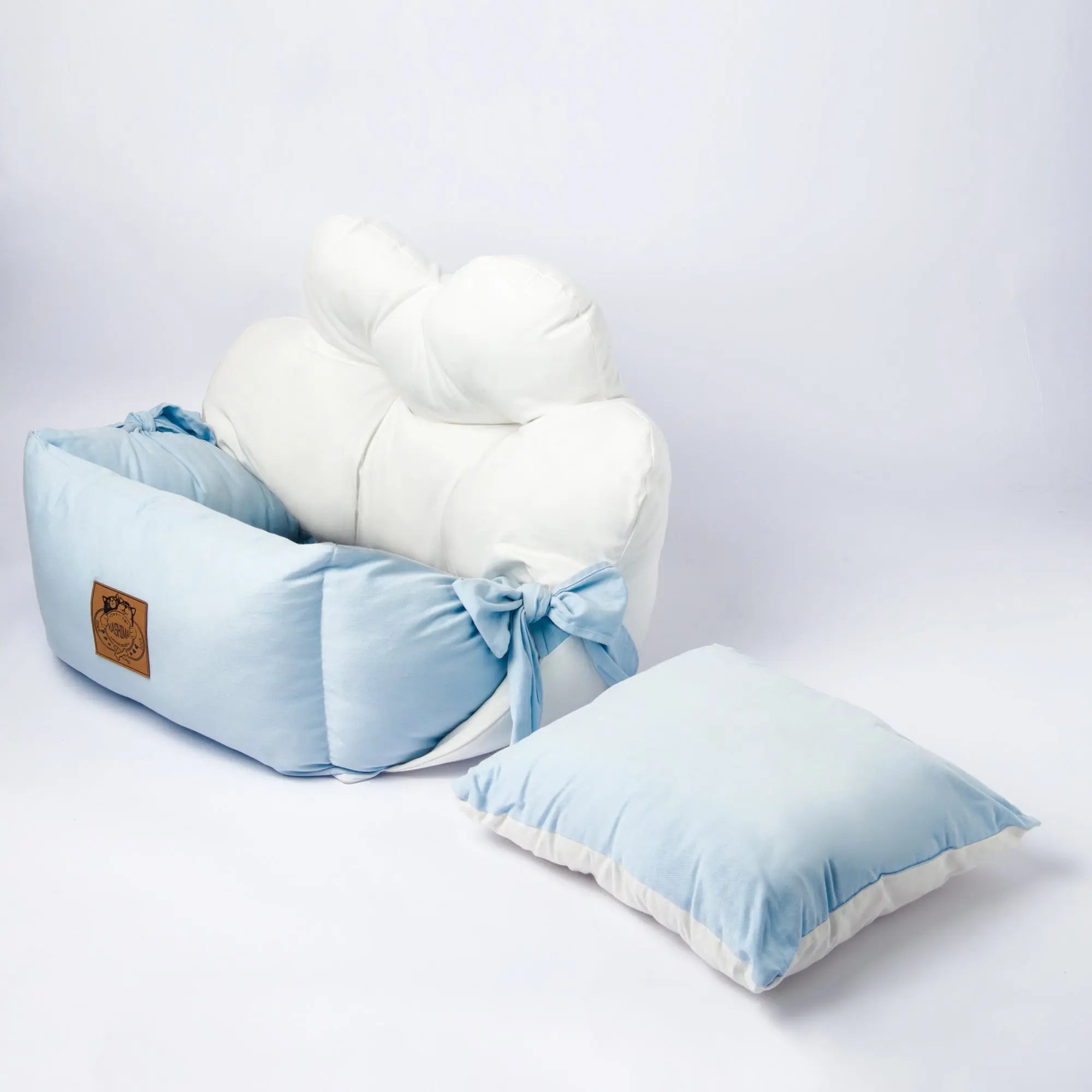 Kashima Izumo Cloud Shaped Waterproof Pet Bed kashimashop